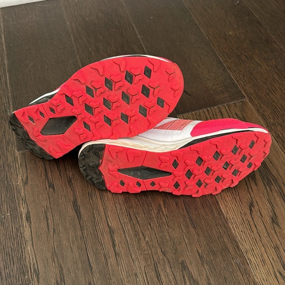 North face plated trail shoe - Picture 4 of 5